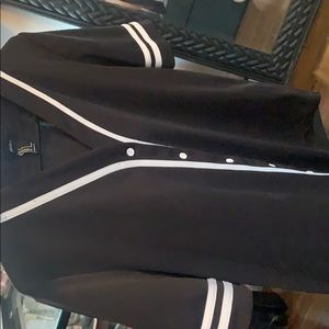 Jersey white and black